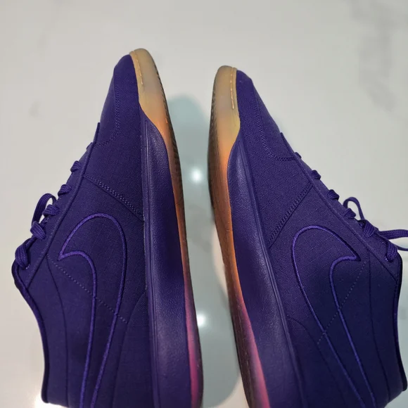 Nike Book Shoes - Picture 3 of 5